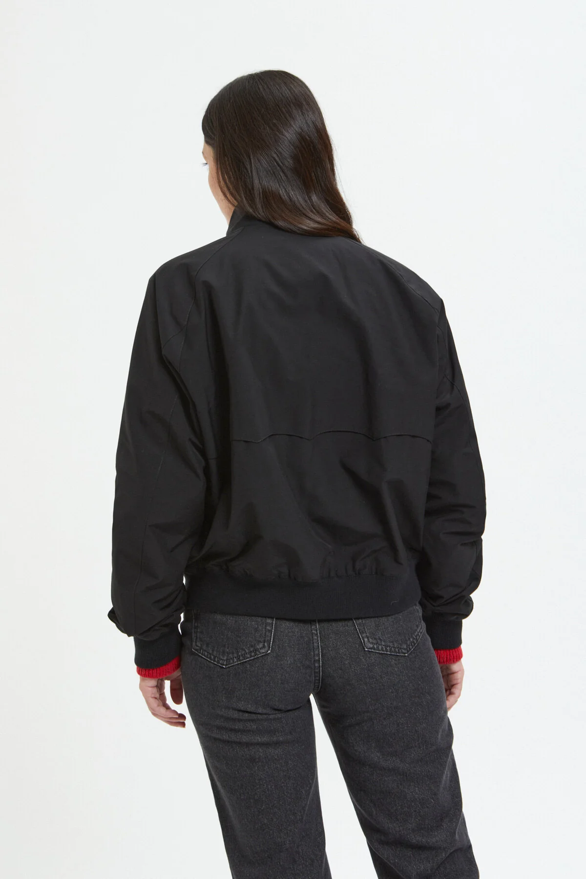 G9 Woman - Image 8