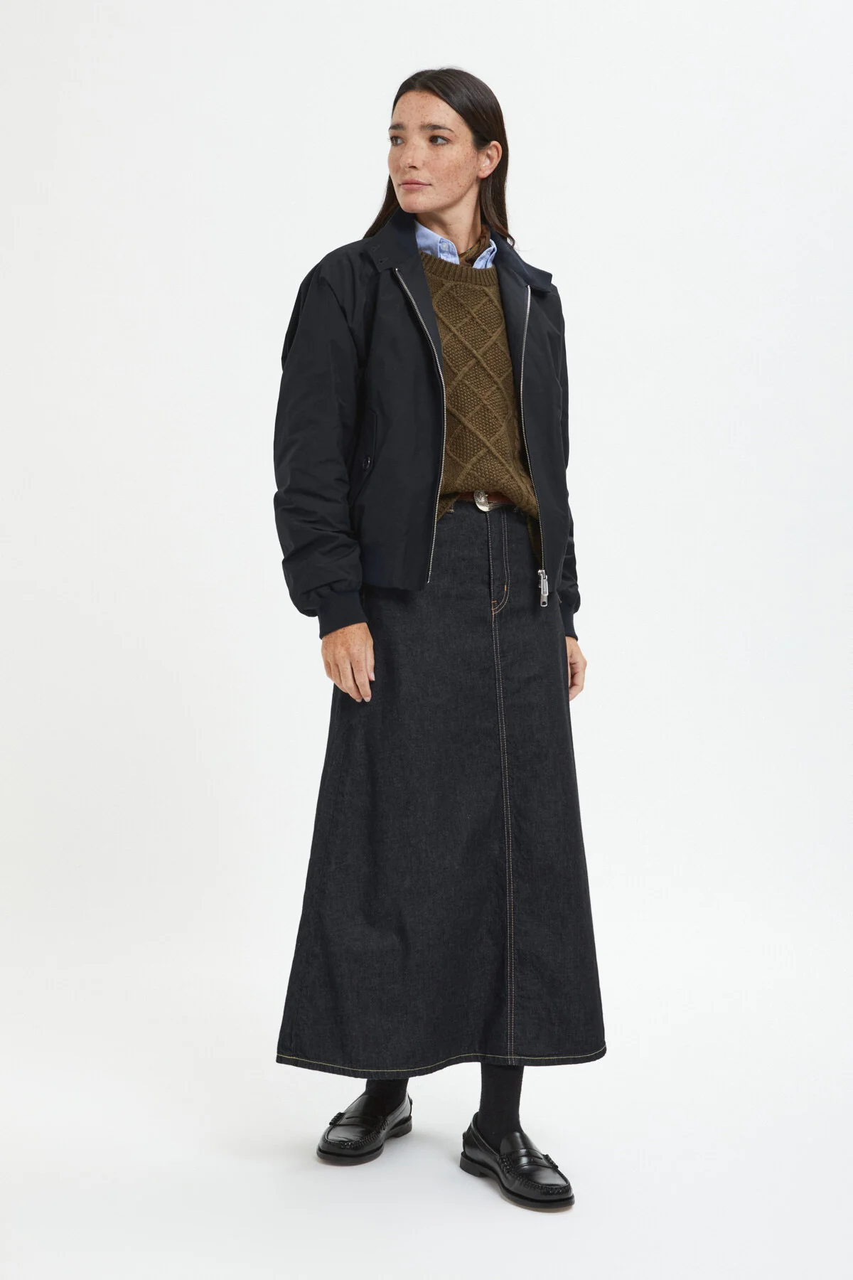 G9 Woman - Image 4
