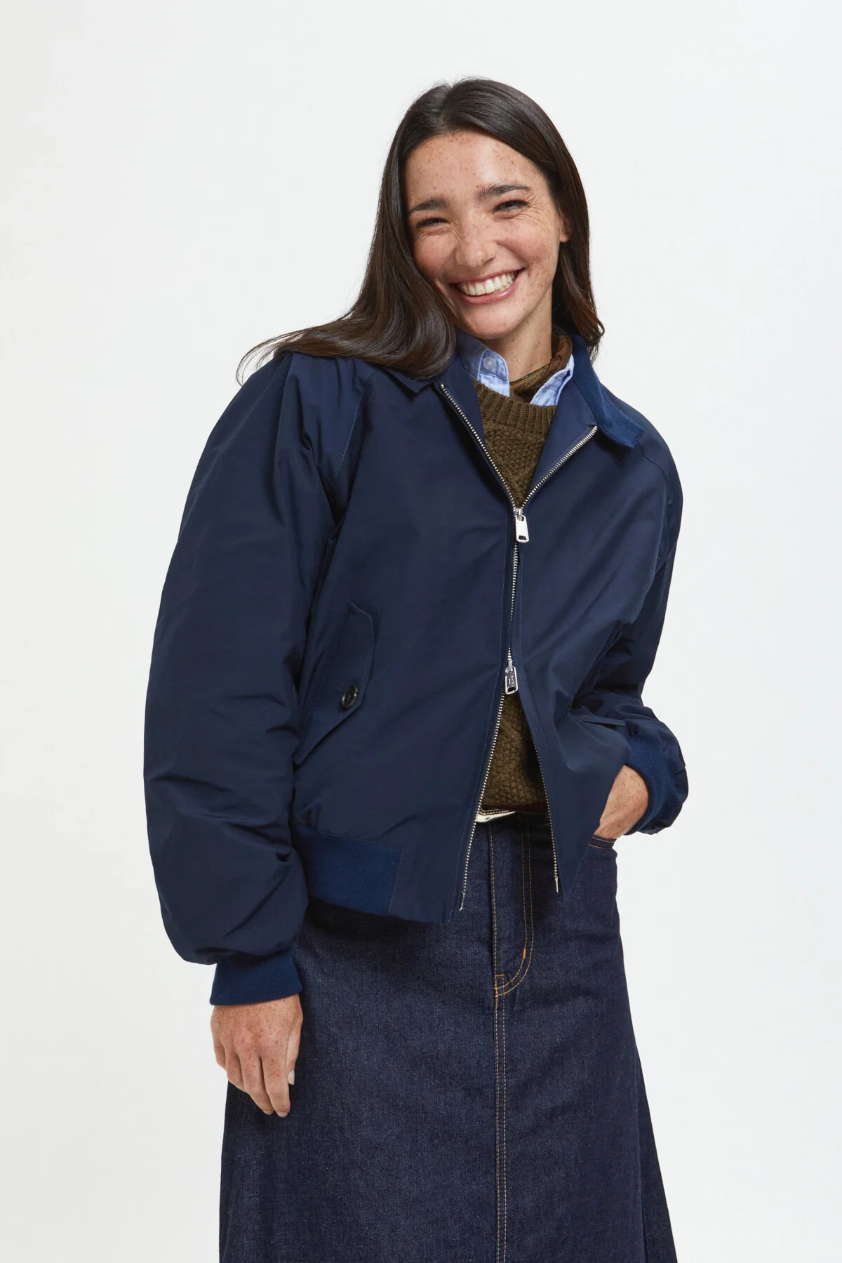 G9 Woman - Image 5
